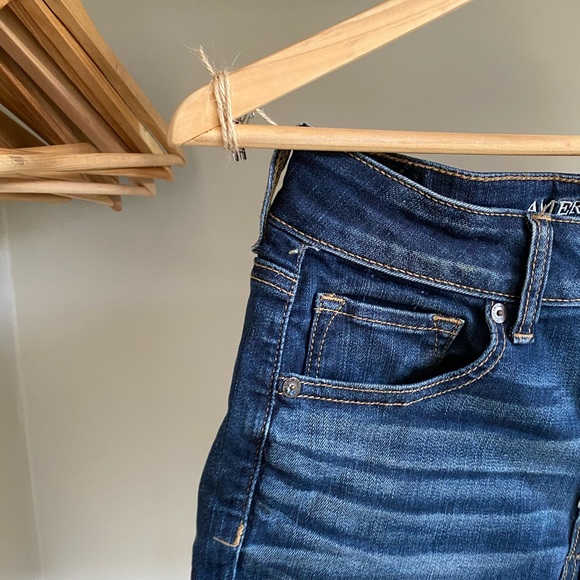 American Eagle Denim Shorts - Size 2 - Picture 3 of 9